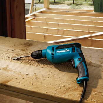 Makita bušilica 630W DP4021-2